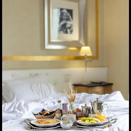 فندق Renoir 4*