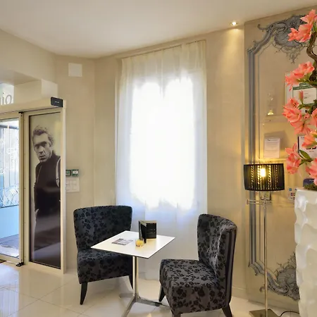 Renoir 4*