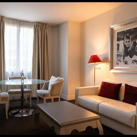 Renoir 4*