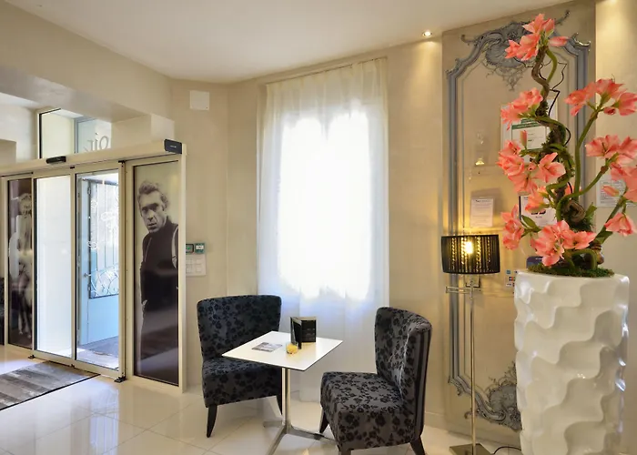 Renoir 4*