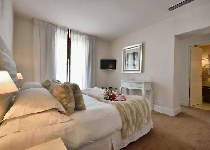 Renoir 4*