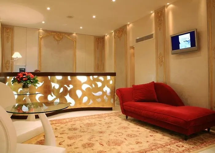 Renoir 4* קאן