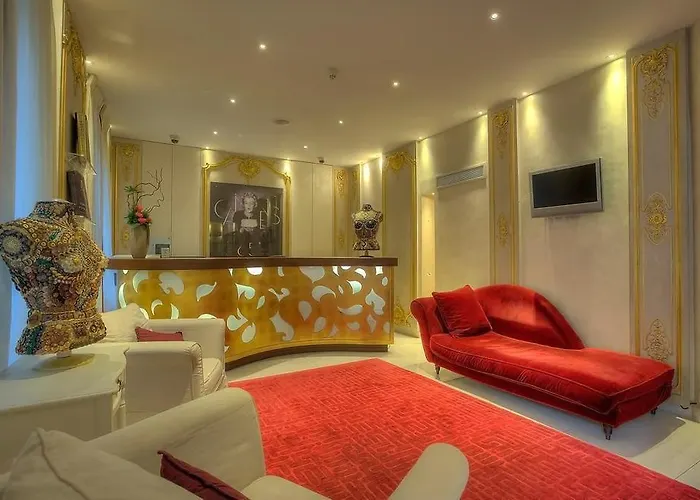 Renoir מלון 4*