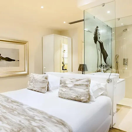 Hotel Renoir Cannes