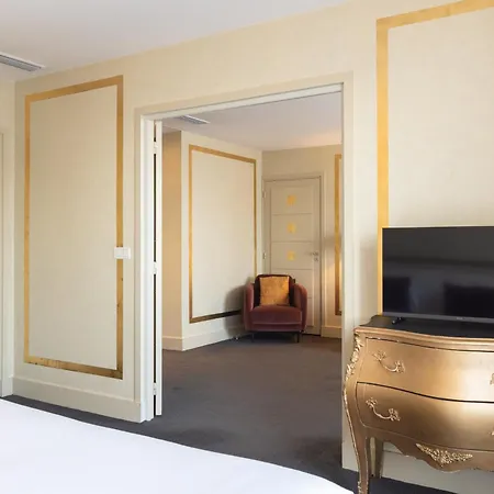 Renoir Hotel 4*