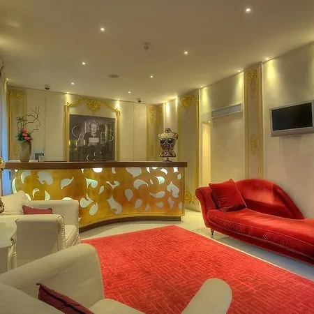 Renoir Szálloda 4*