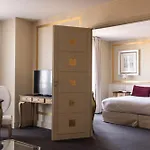Renoir Hotel