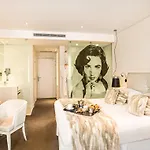 Hotel Renoir