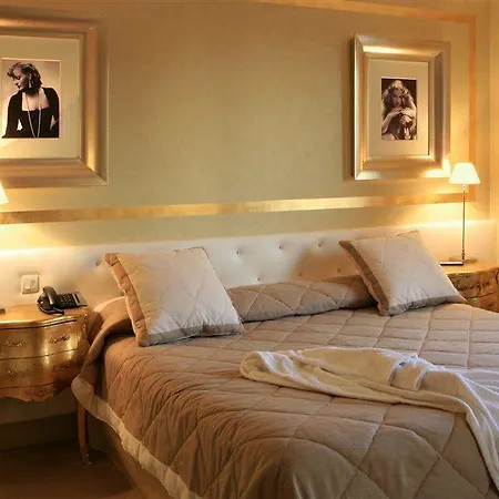 Szálloda Renoir Cannes