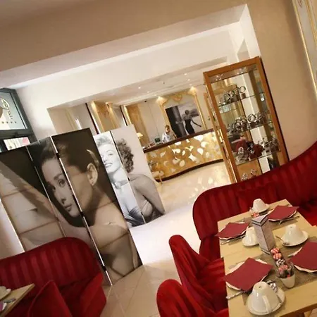 Renoir Szálloda Cannes